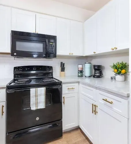 Hidden Gem In 2 Bed, 2 Bath Apartment Tempe
